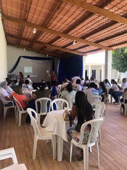 Entrega dos tablets de Messias para os agentes de saúde.